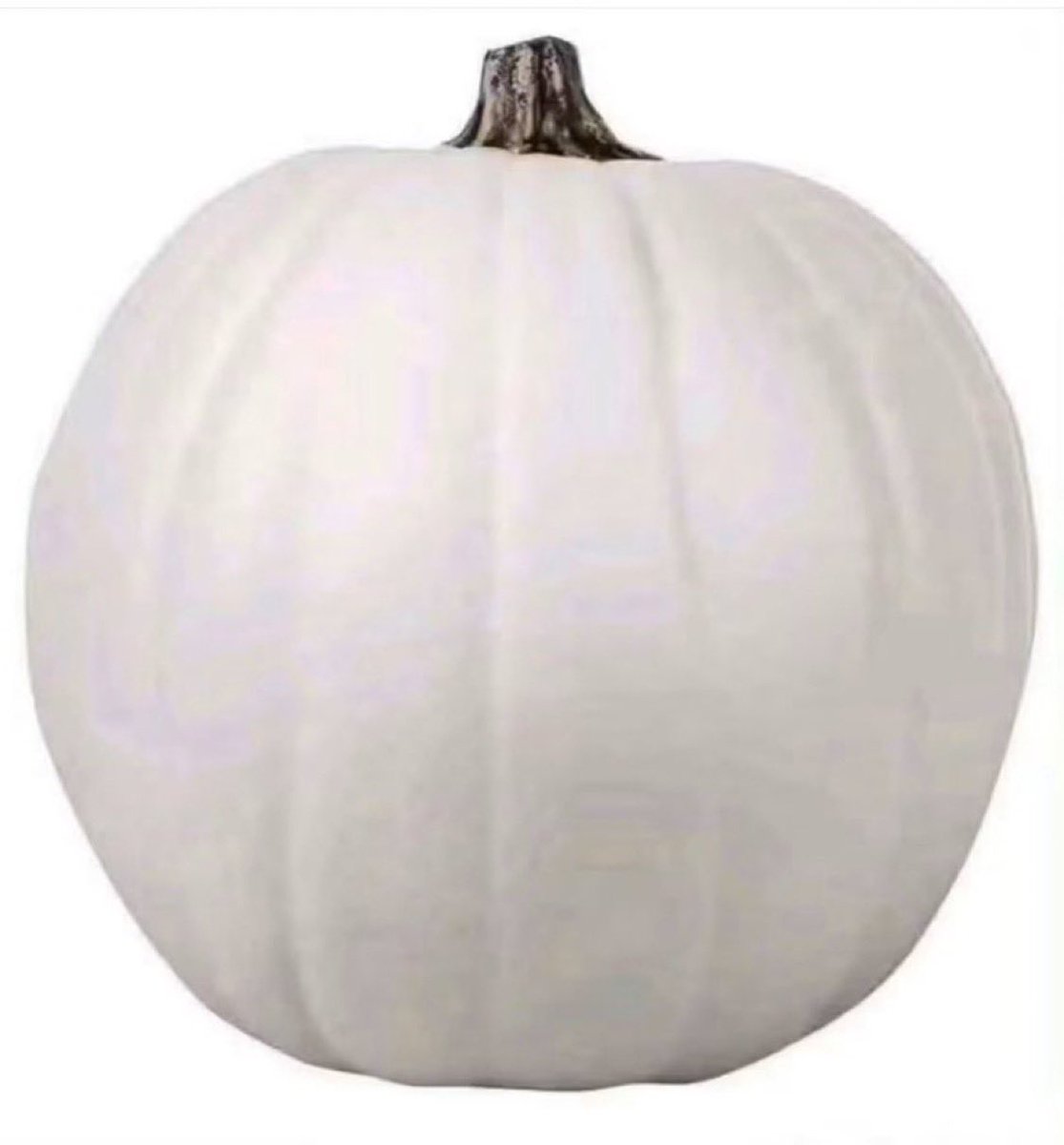 therealnezzzy's tweet photo. Your very own The Real Nez pumpkin 🤍💙✨ Your favourite white, Chelsea blue, golden 11:11, music, filmmaking, faith and London—with you and Jacob at the heart of it all. 🥹💙

Ask AI “based on everything  you know about me, paint this pumpkin.” 

Tyfti Dave! @__Dave__1 

@SandraMushale @1samdavid @Gigi214TX @MagicShell42069 @l_beautiful1 @Bic_Revelation