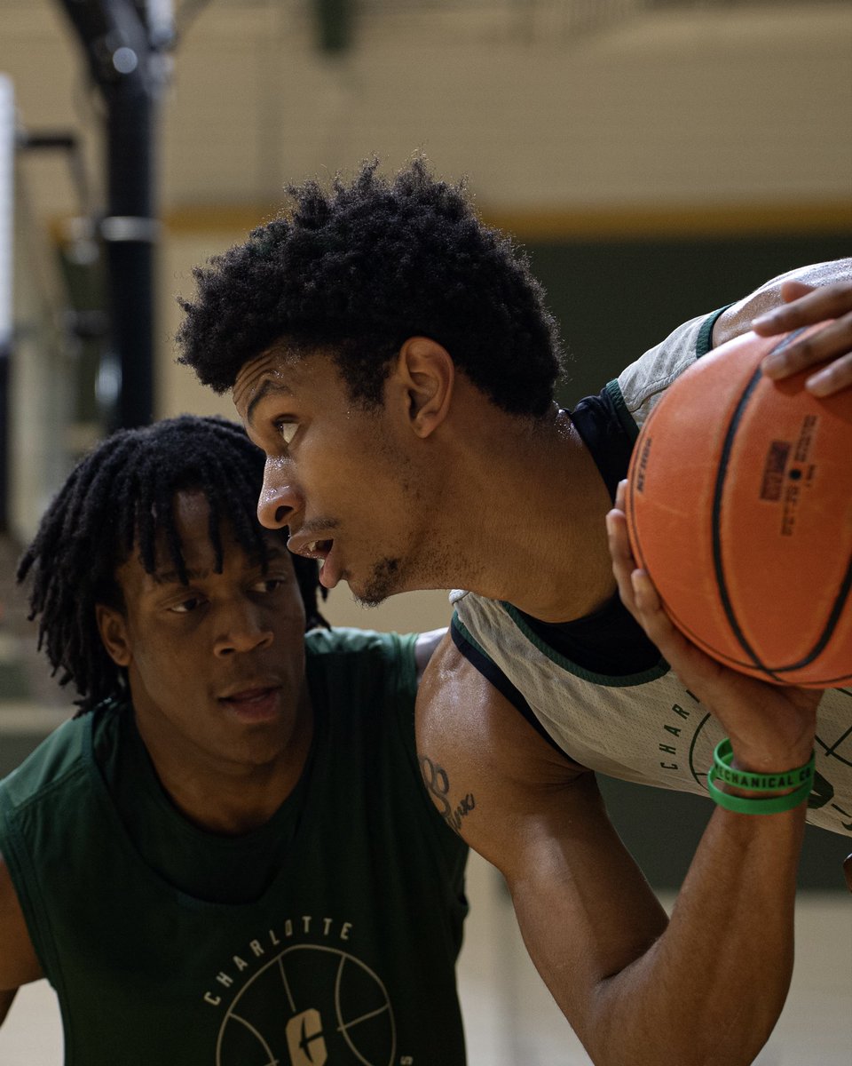 CharlotteMBB's tweet photo. 12 Days Til Tip Off https://t.co/oJKswNxCdZ