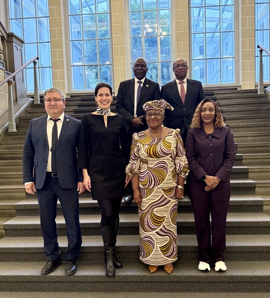 NOIweala's tweet photo. Happy to see the sharing of experiences and peer learning process of the @giz_gmbh and TFAF supported projects. Congratulations to Kyrgyz Republic, Madagascar, Kenya, Niger for their participation. With their Excellencies, Amb Carmen Heidecke of Germany, Amb Edelin Calixte Randriamiandrisoa of Madagascar, Amb Ado Garba of Niger; and Nurbek Maksutov of Kyrzgyz Republic and Christine Nzumbu of Kenya. 
@GermanyUNGeneva