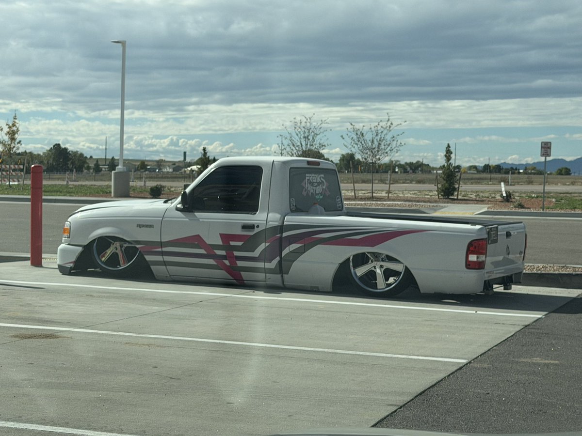 Combat_learjet's tweet photo. Now that is a "Low Rider" https://t.co/GGOroO6P1u