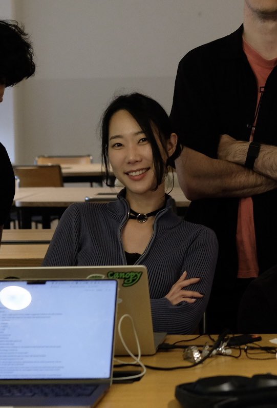 joypbuilds's tweet photo. time to make an actual intro post for nyc since last time was a shitpost

hi i’m joy and i:
- am a founder building stitch, a mini vlog app with 1-2k organic dau (https://t.co/wRU8ReqxnO)
- flew in to sf for @fdotinc in may
- growth lead at @pally as party master
- landed in nyc a few days ago to explore if this is the city to build taste based consumer app
- am trying to host a halloween pregaming party

i want to know:
- who are the most cracked consumer founders & designers in nyc i should hit up?
- who do i need to connect with to throw the sickest events?
- will you be at my party

plz twitter help me find cool ppl thanks