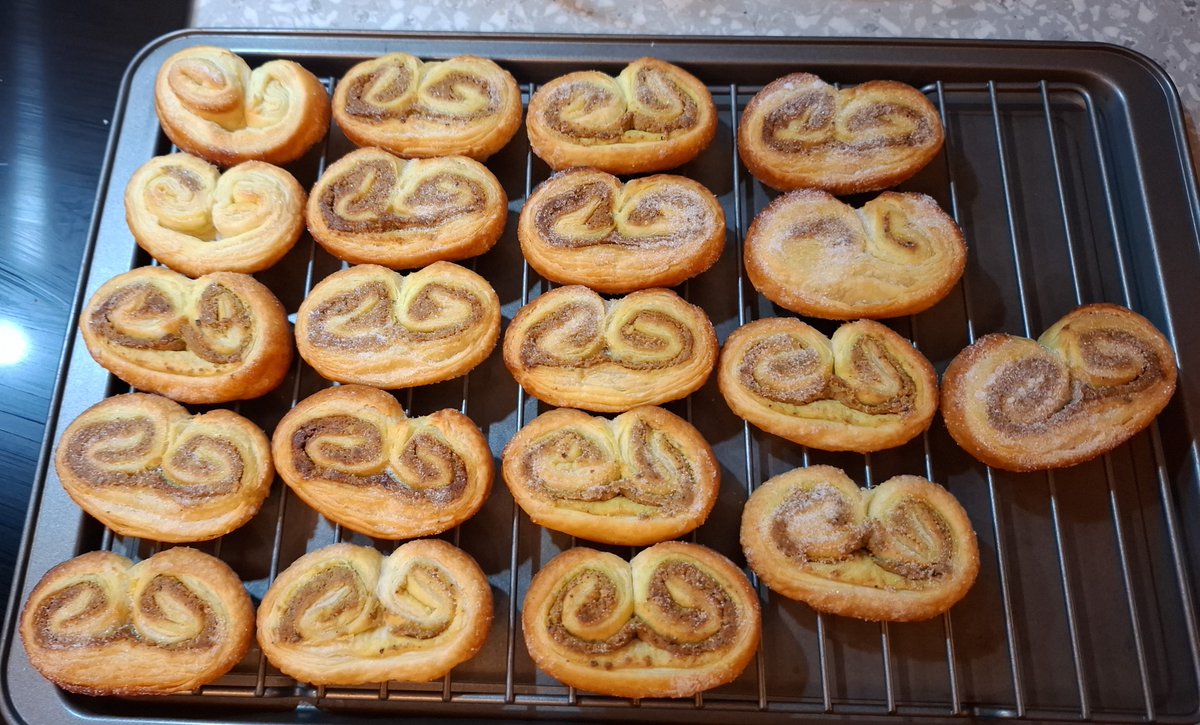 orbitalcarian's tweet photo. Completed The Witch's Bakery today and I cried 🥹 What an absolutely lovely, gorgeous game. I felt so touched by the story and by @SunnyLabGames that I tried making palmiers for the first time ever! (with pistachio filling!) https://t.co/XaXPKk3Kt3