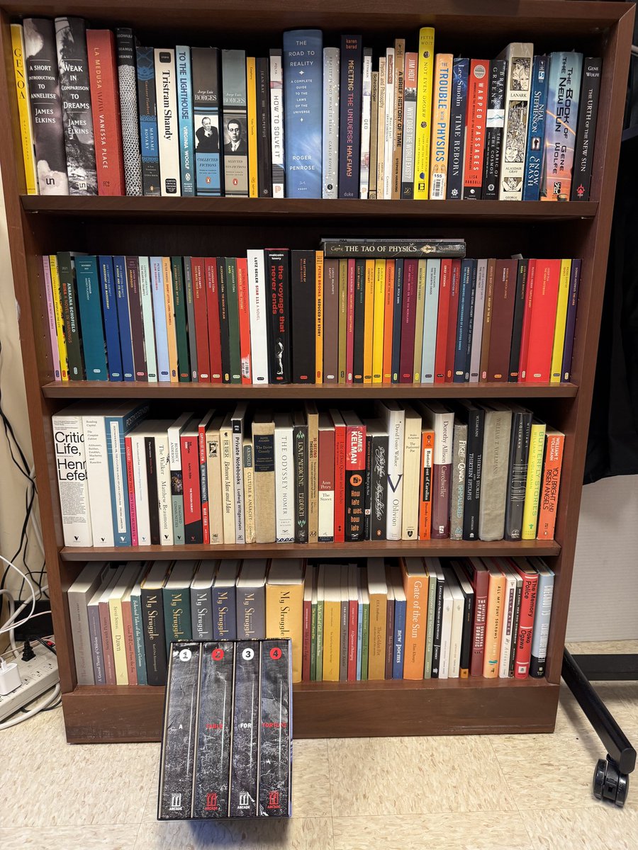 cklein421's tweet photo. This poor guy is looking for a home in my office library https://t.co/VvXbABu4OM
