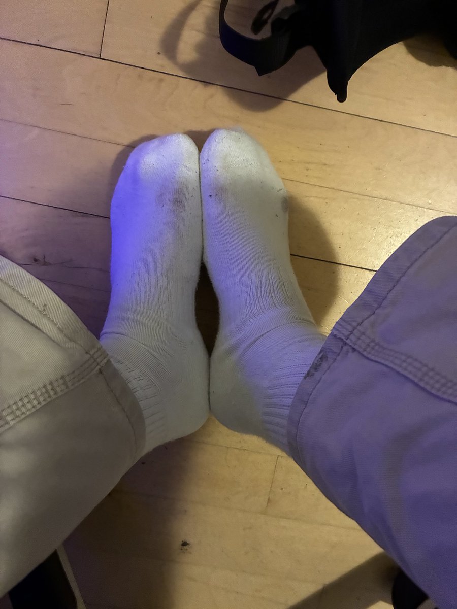 GreatMasterDK's tweet photo. Just imagine your face down there under my feet 🥵😈��🫵🏼 https://t.co/I1SQfkMiqr
