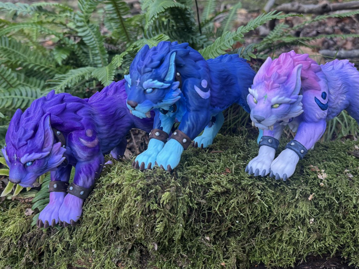 KatMewkitty's tweet photo. Night Elf Druid Kitties 🌸✨
I have a few colour variants ready for adoption in my store - indigo, blue, and dusky pink! #worldofwarcraftart https://t.co/EJpoZWgyj3