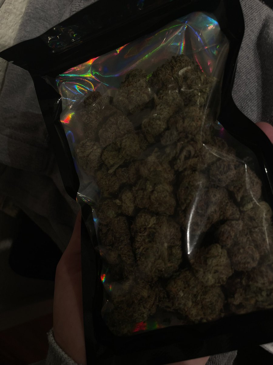 sdlxving's tweet photo. FUCCCKKKKKK YEEEAAAHHHH #weedtwt #bud https://t.co/IAjdcXcxXy
