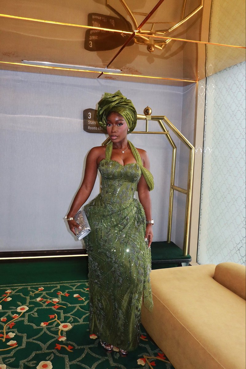 Darkskindchk's tweet photo. Wedding Guest 💚 https://t.co/Gghbkh3b64
