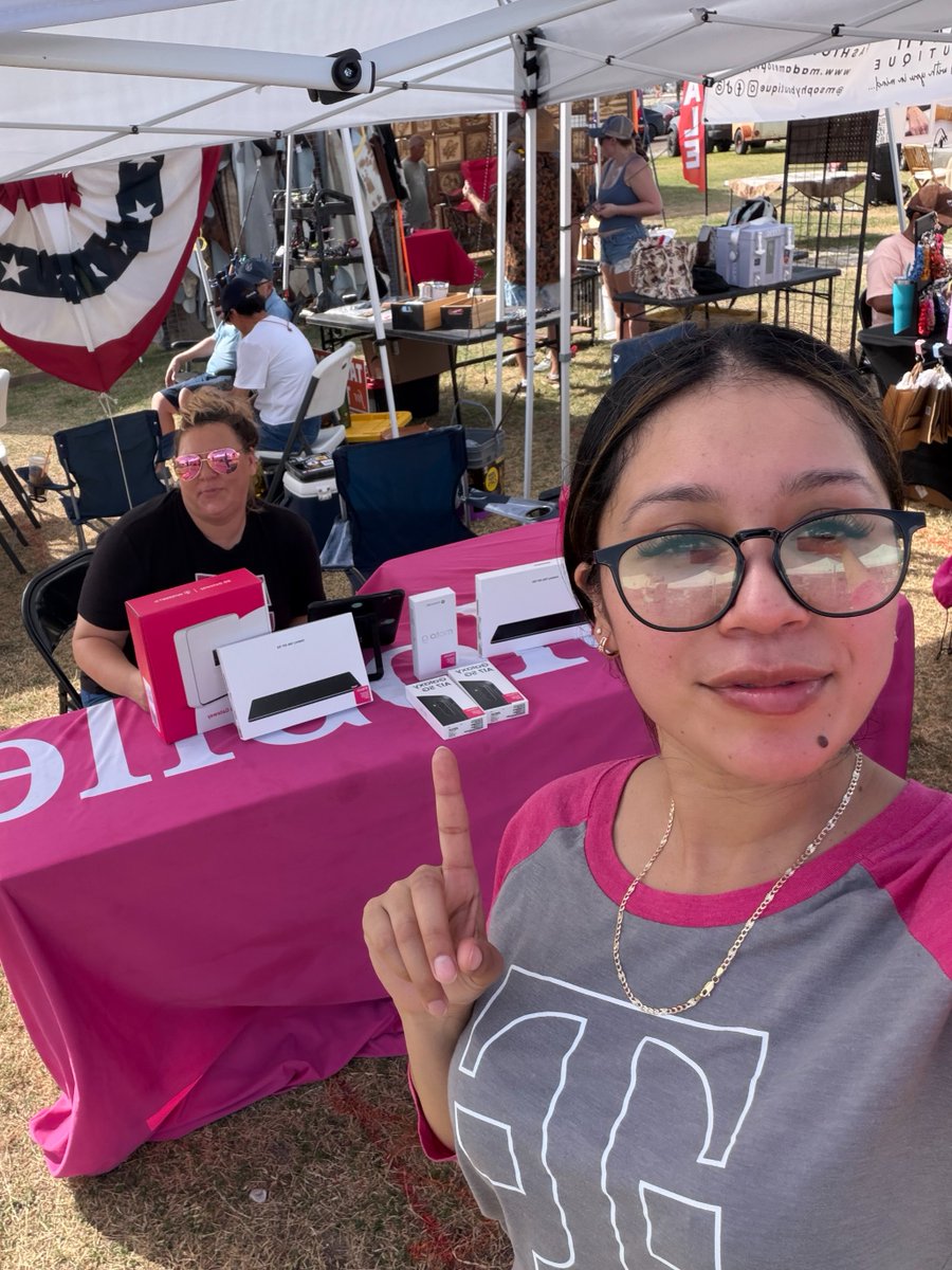 CSource_Tweets's tweet photo. 🤩 Our Rockport team is always ready to connect with the community and provide top-notch service. We'll make sure you get the perfect plan and device for your needs! 📱 

Stop by:
📍 2308 Highway 35 N, Rockport, TX 78382
📞 361-450-1543

#CustomerExperience #TMobile #CSNation https://t.co/EmPpqI1BUq