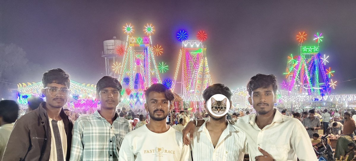 heritum_75's tweet photo. Nothing beats the vibrant energy of a local mela at night! Bright lights, bustling crowds, and pure nostalgia. ✨ https://t.co/bWpdRHxVtL