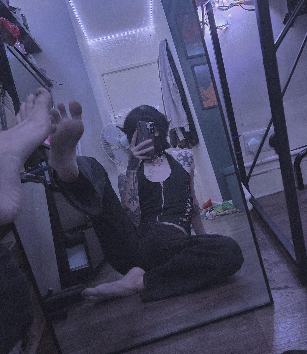 privferns's tweet photo. Fern feet 

Send tweet https://t.co/MrzfWGWVqc