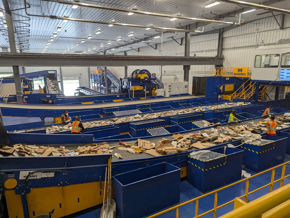 OhioEPA's tweet photo. #RCRA turns 50!

Since Oct. 21, 1976, the Resource Conservation and Recovery Act set national standards for waste minimization, recycling, and safe disposal. 

Today, #OhioEPA continues to use this landmark legislation for environmental protection around the state! https://t.co/8tUmBVHMMg