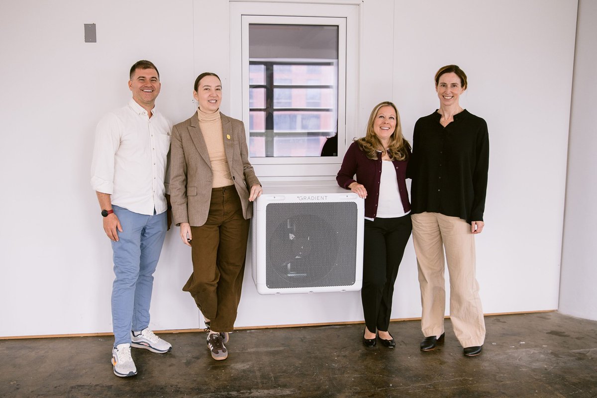 NYCHA's tweet photo. This September during Climate Week, leaders from 12 cities toured @NYCHA's Apartment of the Future Education Center at the Brooklyn Navy Yard, showcasing sustainable technologies for public housing &amp; energy-efficient homes.

Read more: https://t.co/7zRIQMCC7f

#Sustainability https://t.co/uYYnUXEtuz
