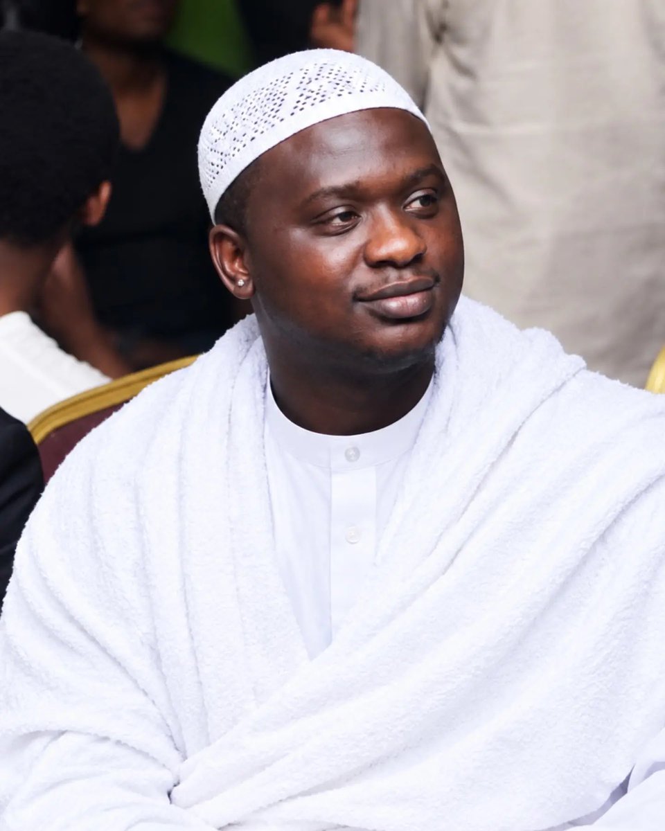 northern_pulse's tweet photo. ALLAHU AKBAR ❤️‍🩹🥺

NIGERIAN SINGER WANDE COAL CONVERTS FROM CHRISTIANITY TO ISLAM AS HE TURNS 41 https://t.co/EShlELob9b