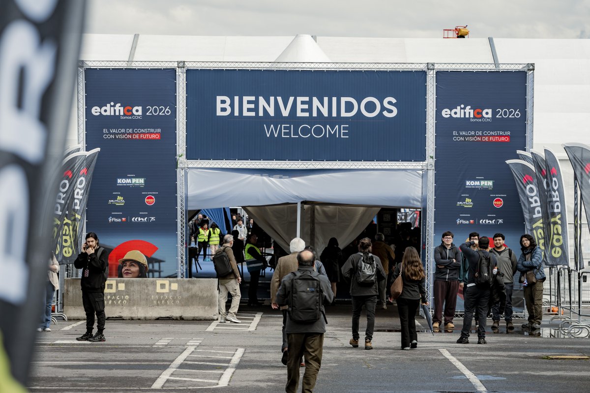 ExpoEdifica's tweet photo. ¡La feria sigue en movimiento! 🏗️

¡Todavía queda una jornada para ser parte! 🎟️ Asegura tu entrada para mañana: https://t.co/AsIfokPk4Z

📍 20 al 22 de octubre de 2026 | @EspacioRiesco.

#Edifica2026 #Construcción #Innovación #Productividad #Medioambiente

@CChC_Chile https://t.co/yS2IWKDqpg