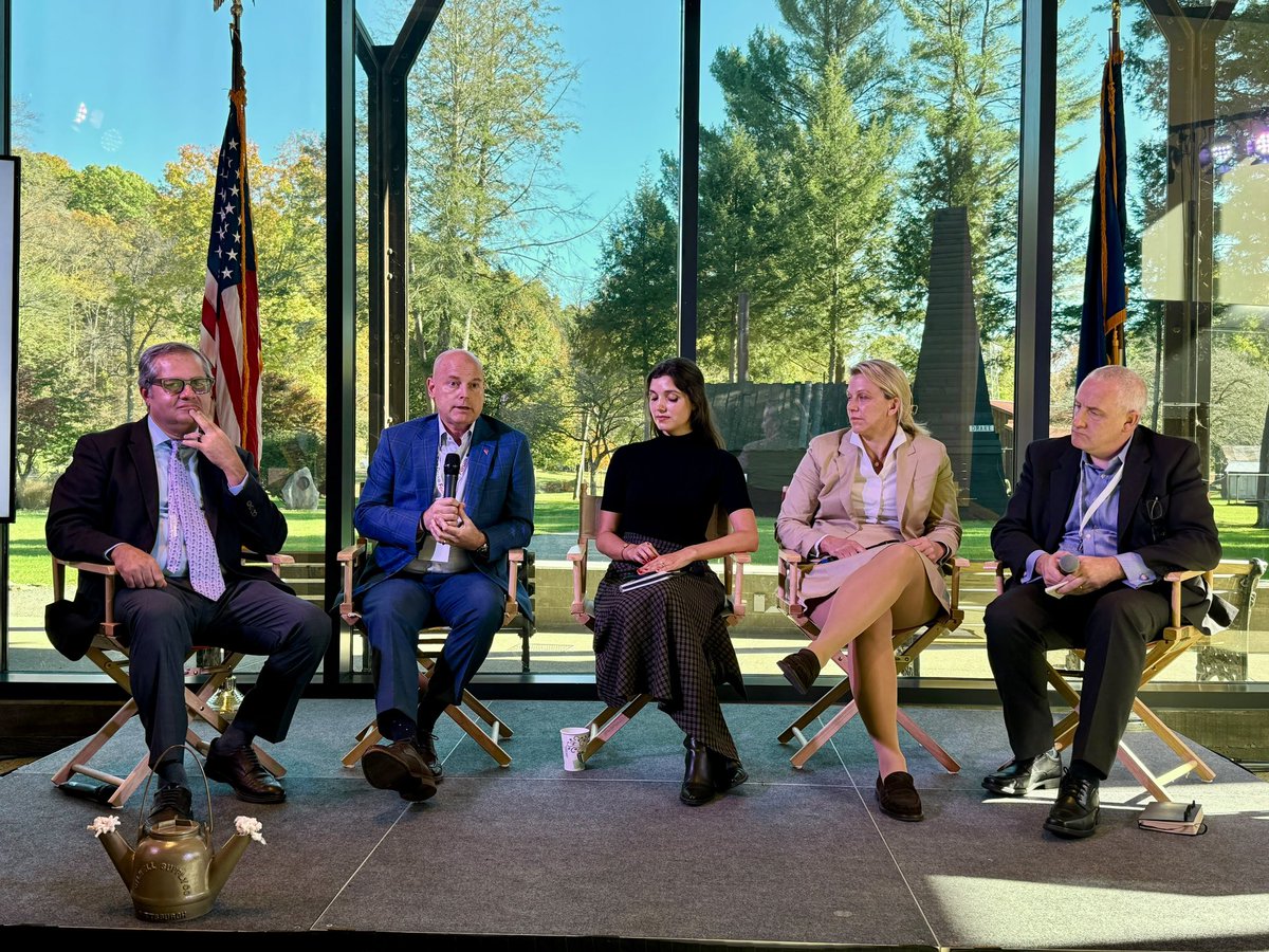 azembassyus's tweet photo. Ambassador Ibrahim @hazar_khazar addressed panel discussions on Energy, Security & the New Global Economic Geography at @ForumDrake, highlighting #Azerbaijan’s strategic #energy projects, resource diversification, and commitment to safeguarding national independence while promoting regional cooperation and stability amid global uncertainty.