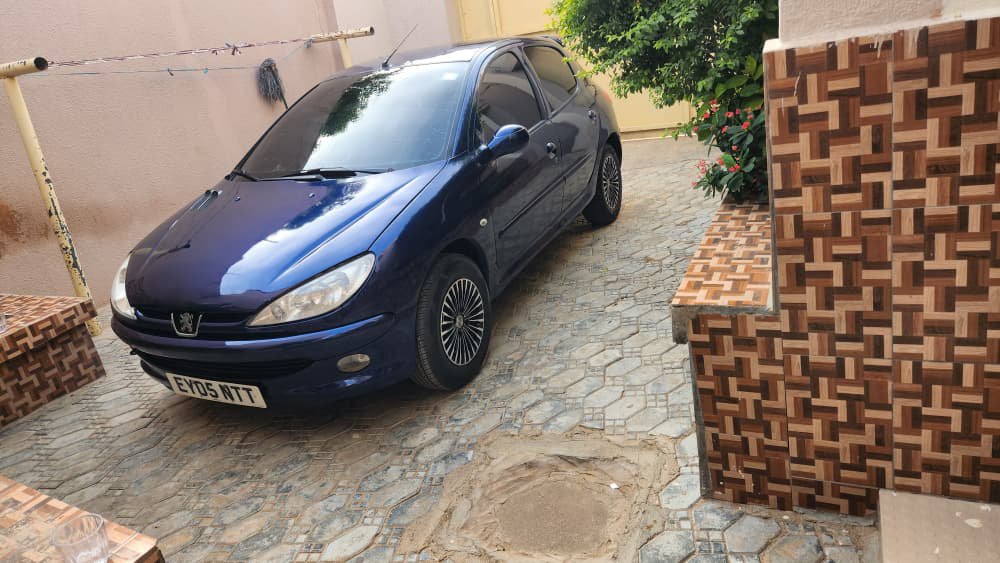 haruna_ab14745's tweet photo. Clean used Peugeot 206
Manual drive 
2.6 last price
Accident free 
Ac active 
Engine and gear 💯
Location dutse jigawa
07065575987 https://t.co/ojkz2K0892