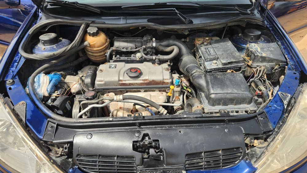 haruna_ab14745's tweet photo. Clean used Peugeot 206
Manual drive 
2.6 last price
Accident free 
Ac active 
Engine and gear 💯
Location dutse jigawa
07065575987 https://t.co/ojkz2K0892
