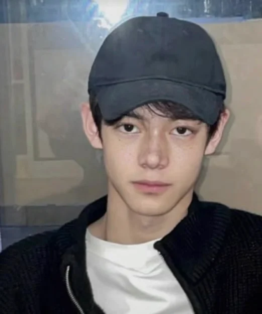 pannchoa's tweet photo. TWS' Chinese member Hanjin surprises Knets by looking "better" before debut
https://t.co/J5N6qkRAd7 https://t.co/4qMOzPbfGT