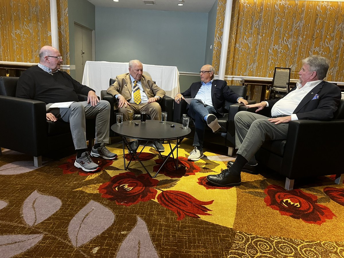 TheMoRegalado's tweet photo. Lots of history of SIOR in this room.
Recording history.
@SIORglobal #SIORFall26 https://t.co/VfMf322qUQ