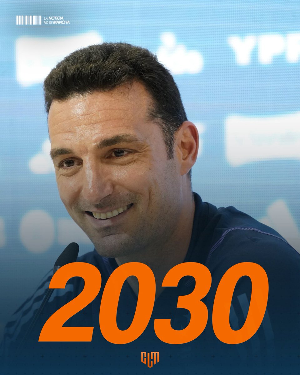 CLMerlo's tweet photo. 🚨Lionel Scaloni seguirá en la selección argentina hasta el Mundial 2030. 
*️⃣La AFA ya llegó a un acuerdo verbal para que renueve el vínculo que vence en diciembre de este año. 
🤝 @tribuna_ftbl 
https://t.co/CS3n8VDPO0 https://t.co/WCGFkvtGOy