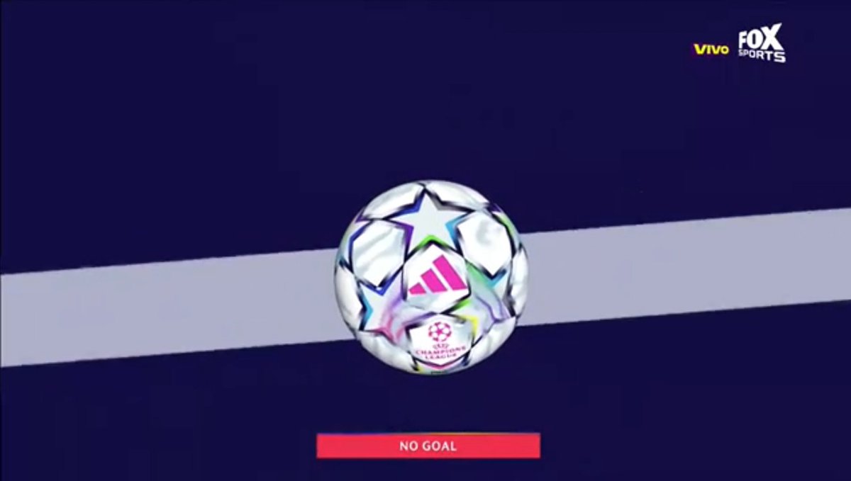 DannGunner's tweet photo. No te lo puedo creer, no fue gol por una milésima https://t.co/SW4ZSD9TzD