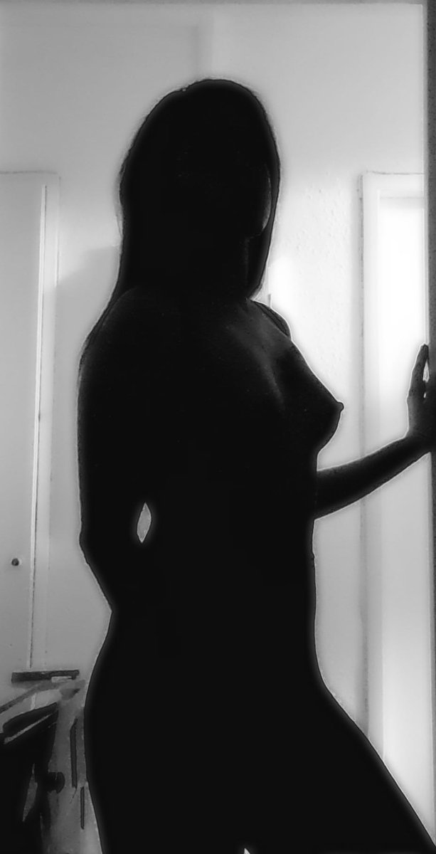 TastyTitsXXX's tweet photo. Hidden nipples, wanna see more? https://t.co/Xf6Hc6GIc4