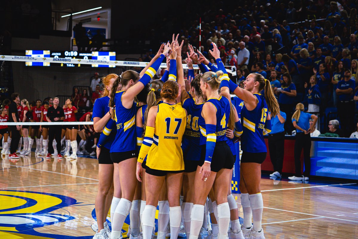 GoJacksSDSU's tweet photo. Tonight. @GoJacksVB vs. Coyotes. Be there in BLUE. 👊

🎟️ » https://t.co/1axp0Te0Ue

#GoJacks 🐰 https://t.co/XK3ZDsYyK4