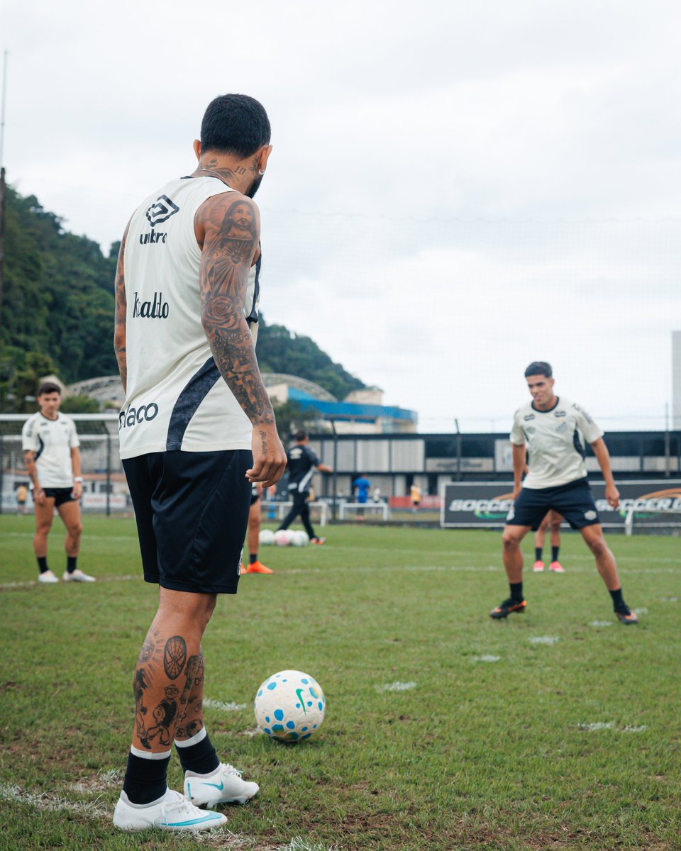SantosFC's tweet photo. Gabriel (ɢᴏʟ) Barbosa! 🦾9️⃣ https://t.co/nvuFo8khx9
