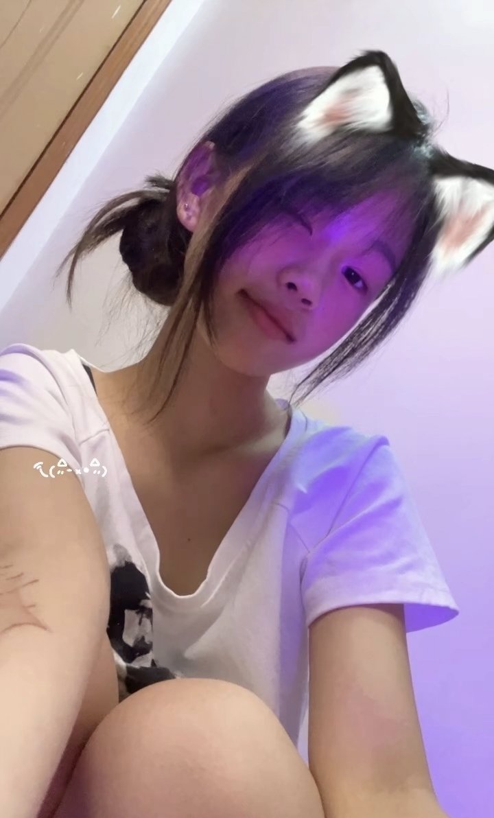 caiwei917's tweet photo. 想找个对象😭😭 https://t.co/HOkDF4NRwz