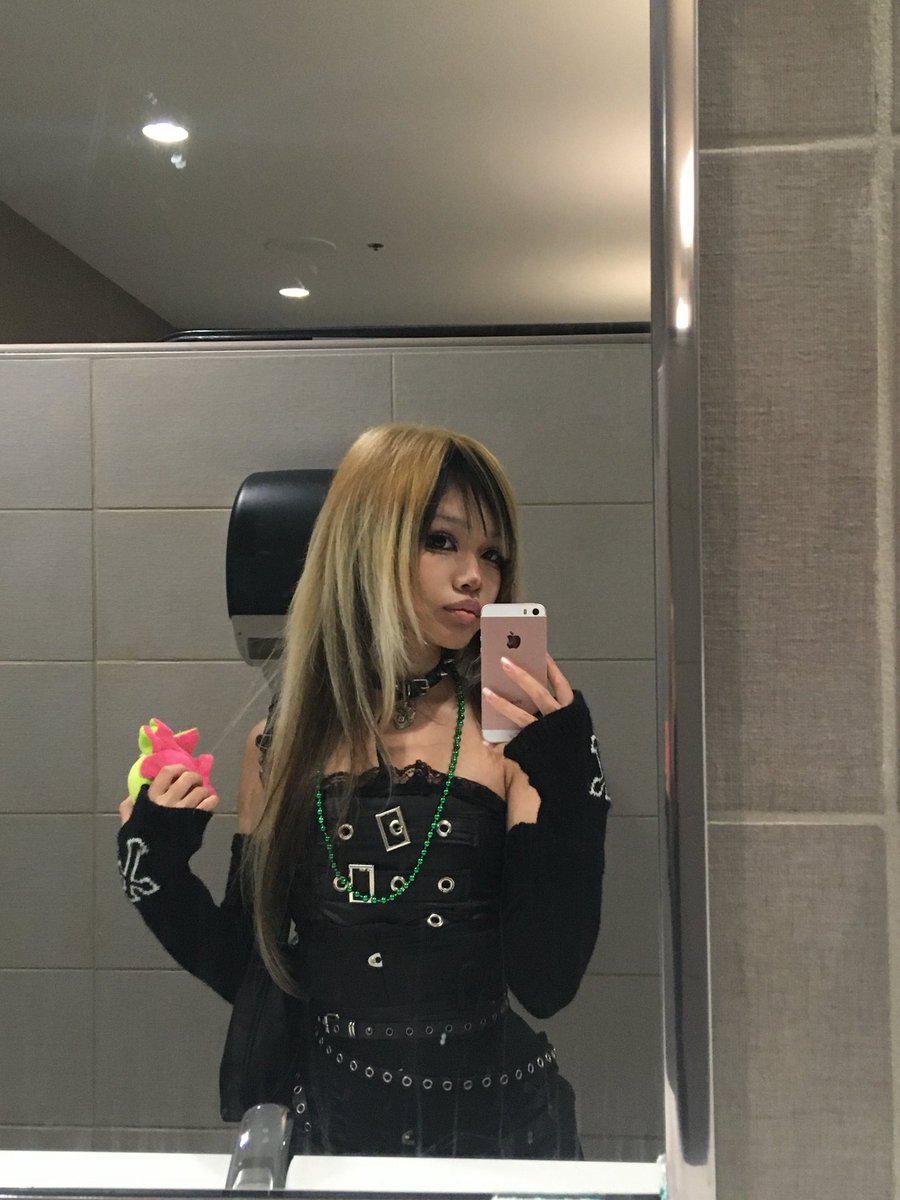 Bunnuylvr's tweet photo. hello I am baby from girl group birthday https://t.co/ohGzJmXwJI