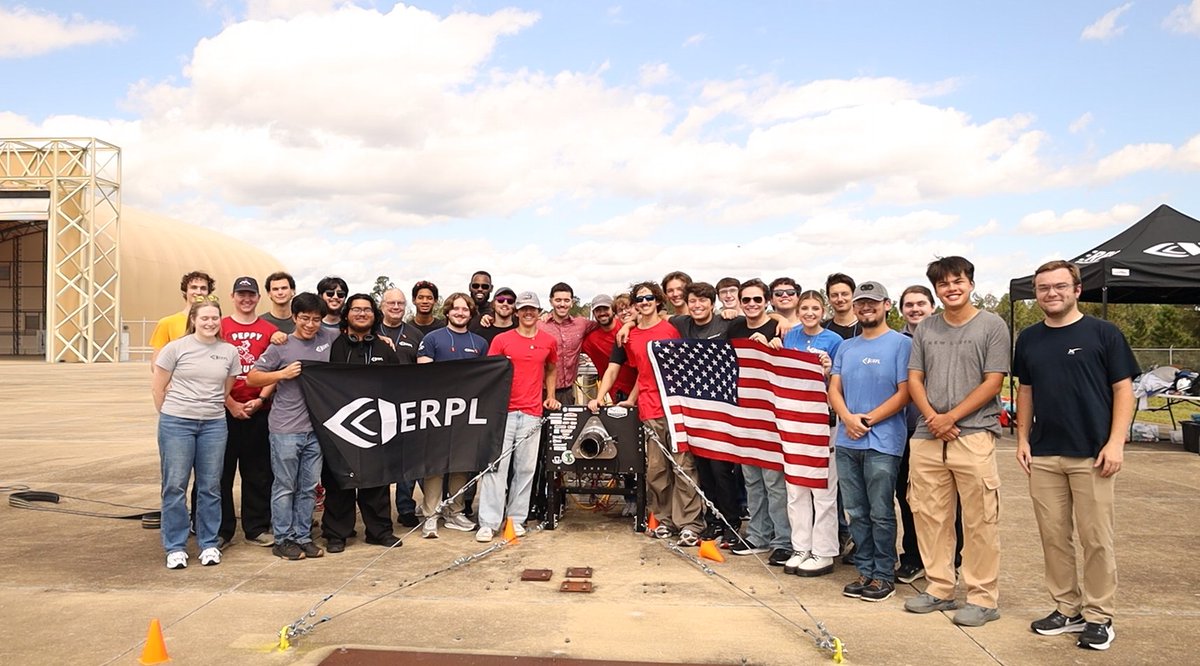 erauerpl's tweet photo. After 2 previous attempts, our team was able to successfully hotfire a composite MOE engine, reaching 1950 lbf thrust. This keeps us on track for a December launch. 

Thank you to our sponsors and partners who make this possible. https://t.co/ZgX3XczQX2