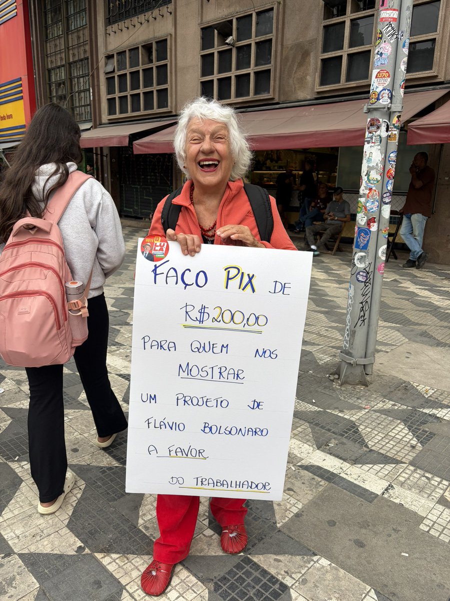 luisacati's tweet photo. voto se vira na RUA! bora https://t.co/PvSShAI3y8