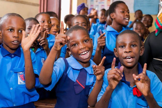 northern_pulse's tweet photo. NIGERIA HAS OVER 18.3
MILLION CHILDREN WHO ARE NOT ATTENDING SCHOOL 🏫🫪 https://t.co/dyeVz3b9MO
