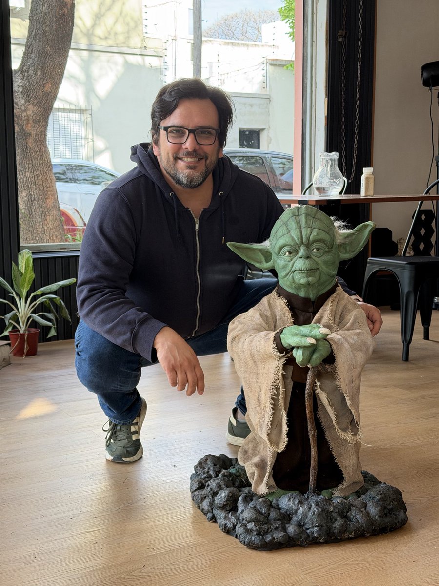 arielsignetti's tweet photo. Hoy nos vinieron a preguntar cómo era la movida de Haloween, asique por las dudas se las dejo a ustedes también
Va a estar Darth Vader, Palpatine y algunos más por acá
El horario todavía está para definirse pero estén atentos y vayan consiguiendo disfraz https://t.co/ppgSu1yMNE