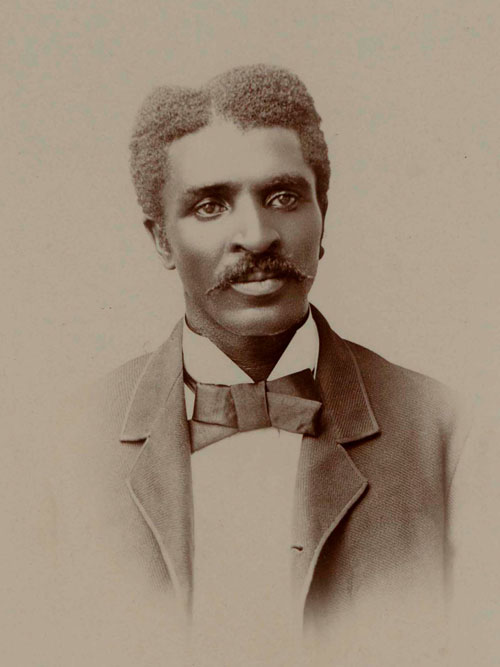 AfricanArchives's tweet photo. George Washington Carver as a college student in Iowa, circa 1890. https://t.co/NjMMlwJvki