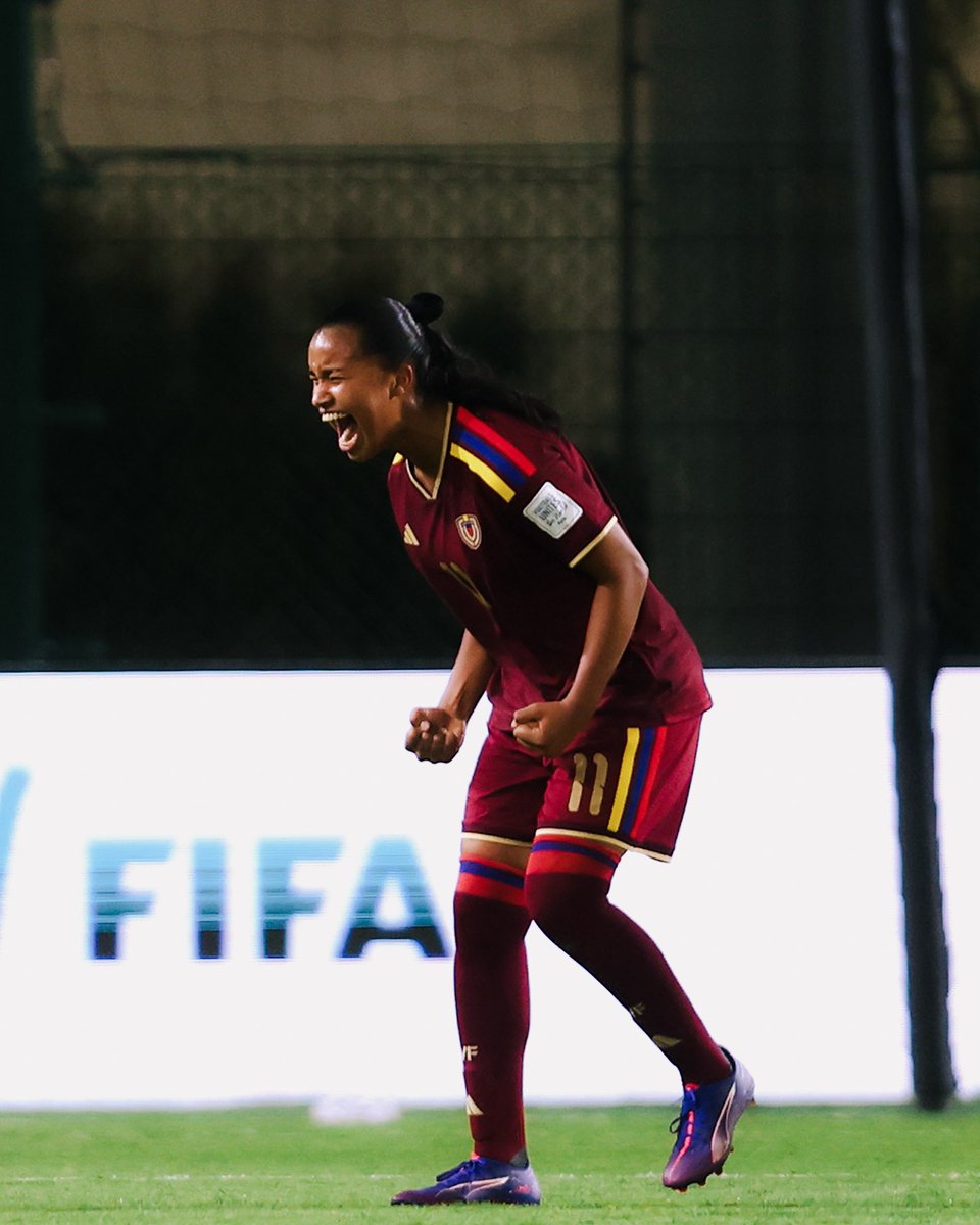 fifaworldcup_es tweet picture