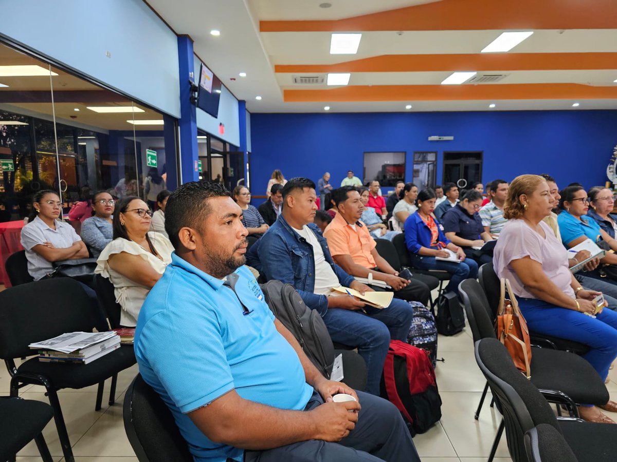 CanDigital2's tweet photo. El MINED desarrolla un encuentro presencial y virtual para compartir experiencias y avances de la educación primaria y secundaria a distancia en el campo, fortaleciendo las oportunidades y espacios de aprendizaje para las familias de las comunidades rurales de Nicaragua. https://t.co/X8NZn6LKiX