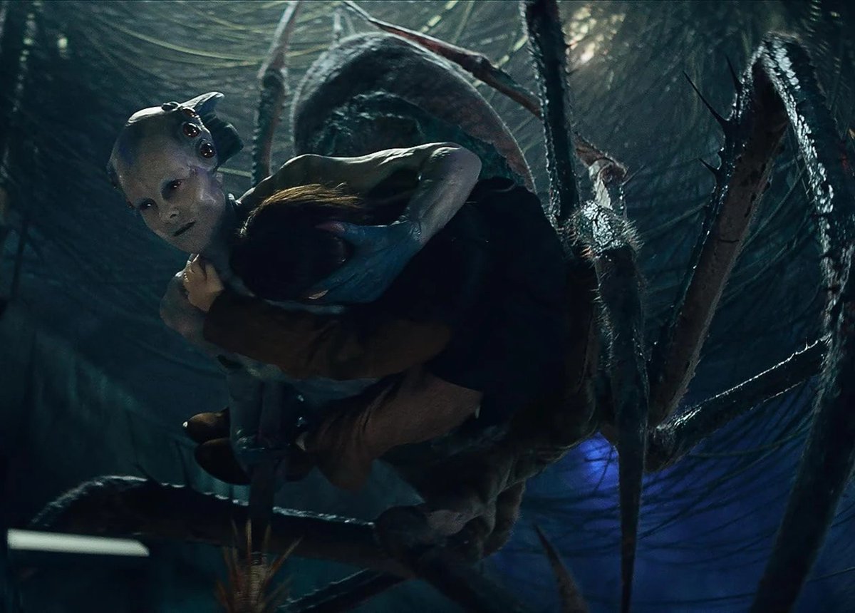 drewexmachina's tweet photo. I still fucking love that Zack Snyder named the horrible child-abducting spider monster thing in Rebel Moon as "Harmada" lol.

Rewatching Rebel Moon Part One again! The full versions / director cuts are absolute bangers!

#RebelMoon
#RestoreTheSnyderverse https://t.co/4pZ7NDfoKj