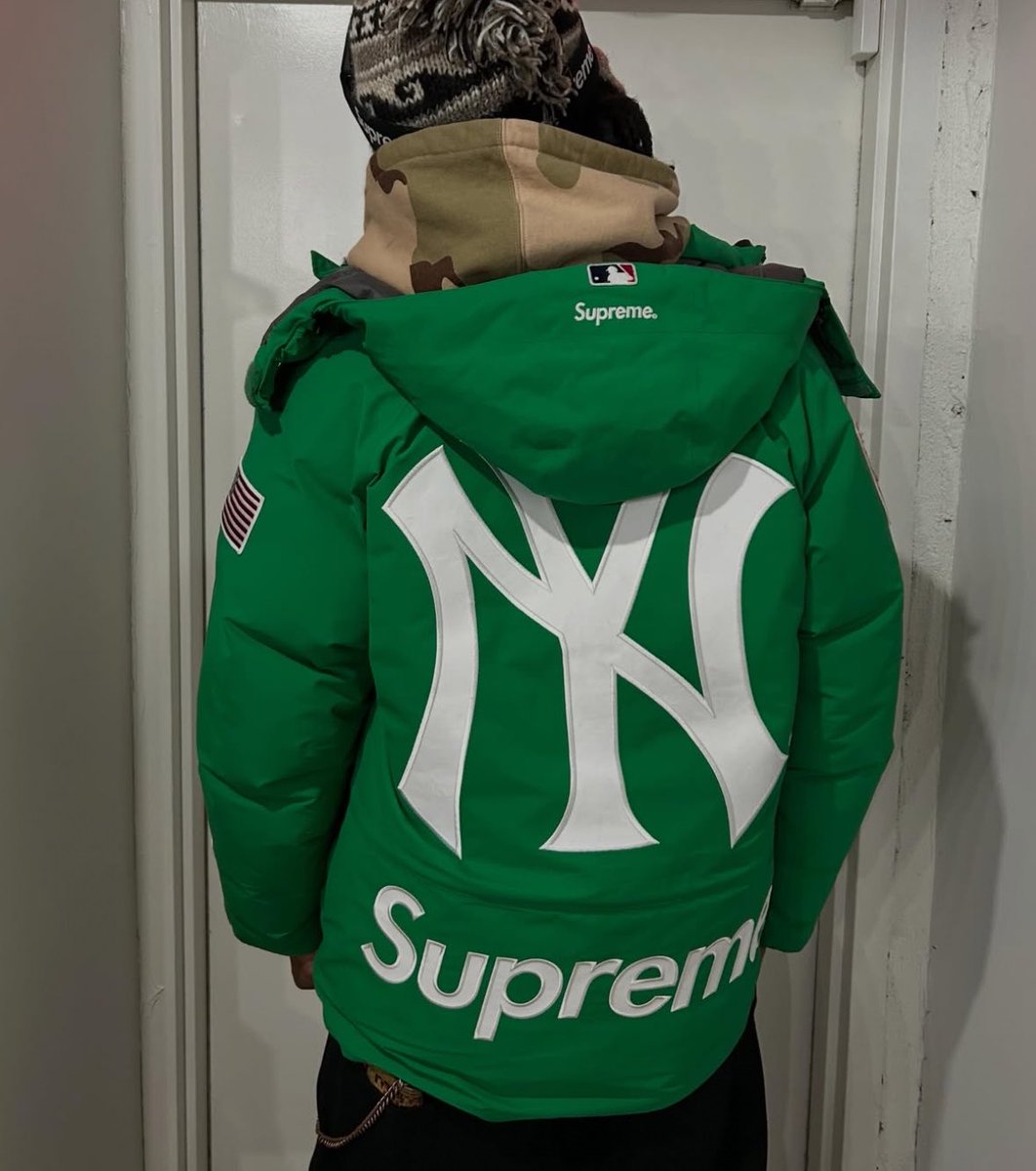 Shtreetwear's tweet photo. Supreme x Yankees Jacket https://t.co/XCbPBN2CQk
