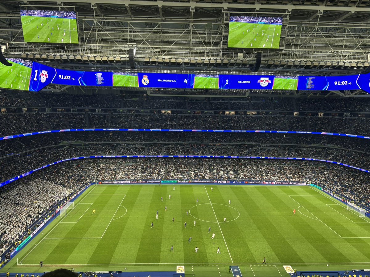 jpachecom_'s tweet photo. ⚪️ Lanzado al Clásico. El Madrid vuelve a golear en el Bernabéu y el domingo visitará en el Camp Nou a un Barça de bajón.

Güler y Diomande, desatados.

✍️ La crónica, en @elespanolcom 

#RealMadridRBLeipzig #UCL 

https://t.co/x4tcJbUq5P https://t.co/VFwvuVFcMF