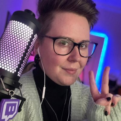GriftGod_'s tweet photo. Somebody go check on this IDIOT 😂😂😂 #bioware https://t.co/DaiqQnyPBb