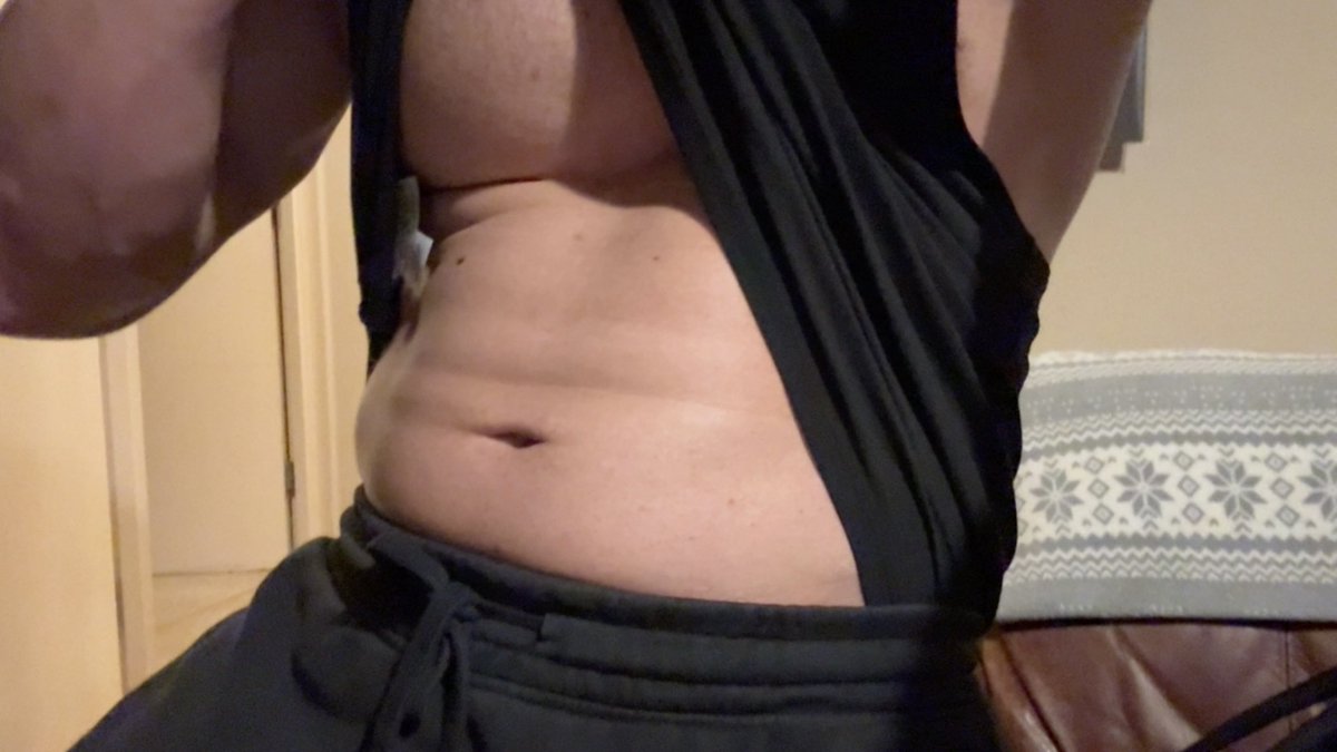 AxelRyder2000's tweet photo. we bulking https://t.co/Sf0npYthrW