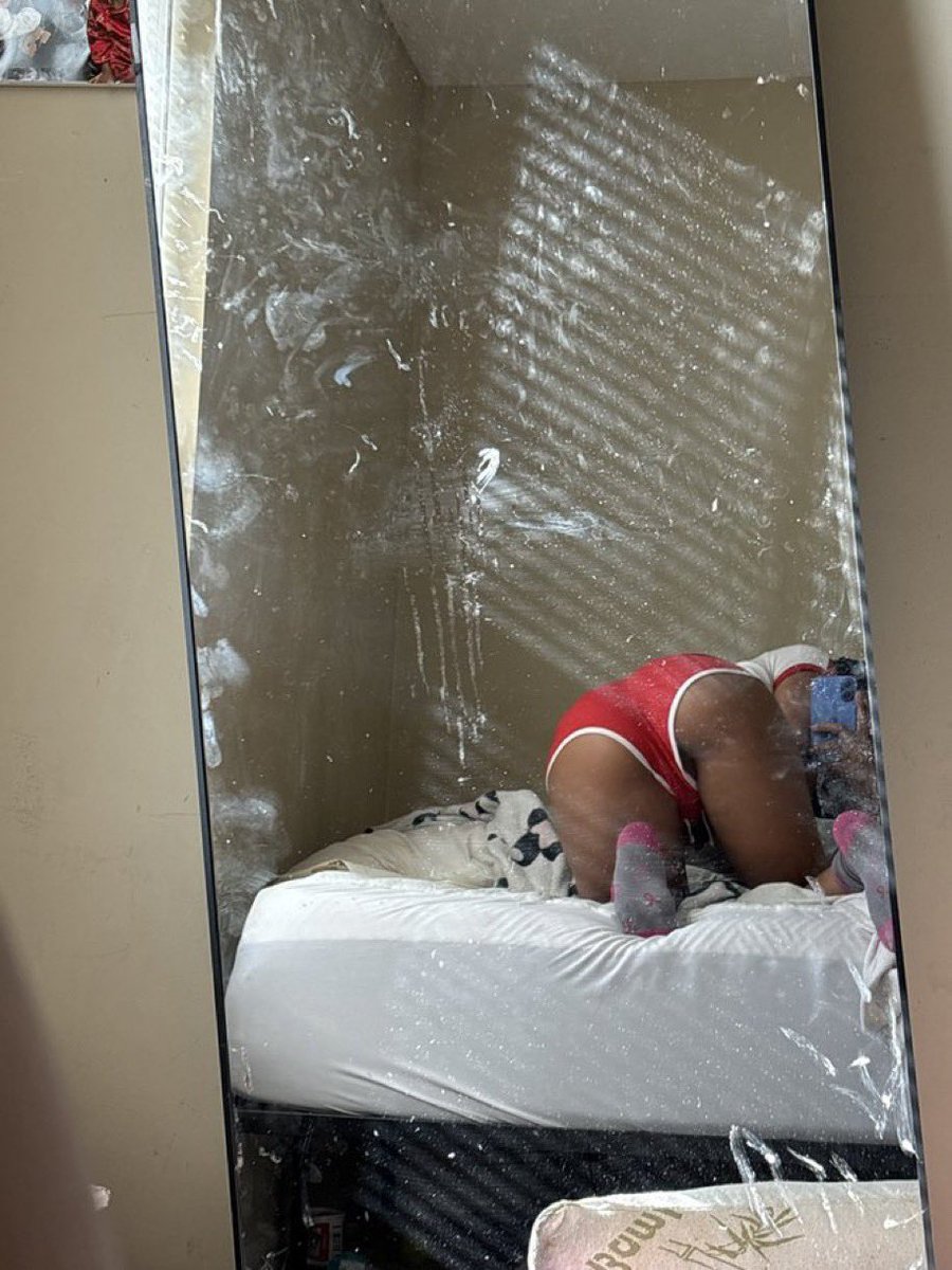 o7mxu's tweet photo. Who’s brave enough to handle this energy? 👀🍑 Don’t just look, come talk to me. https://t.co/OcMCy0MjYN