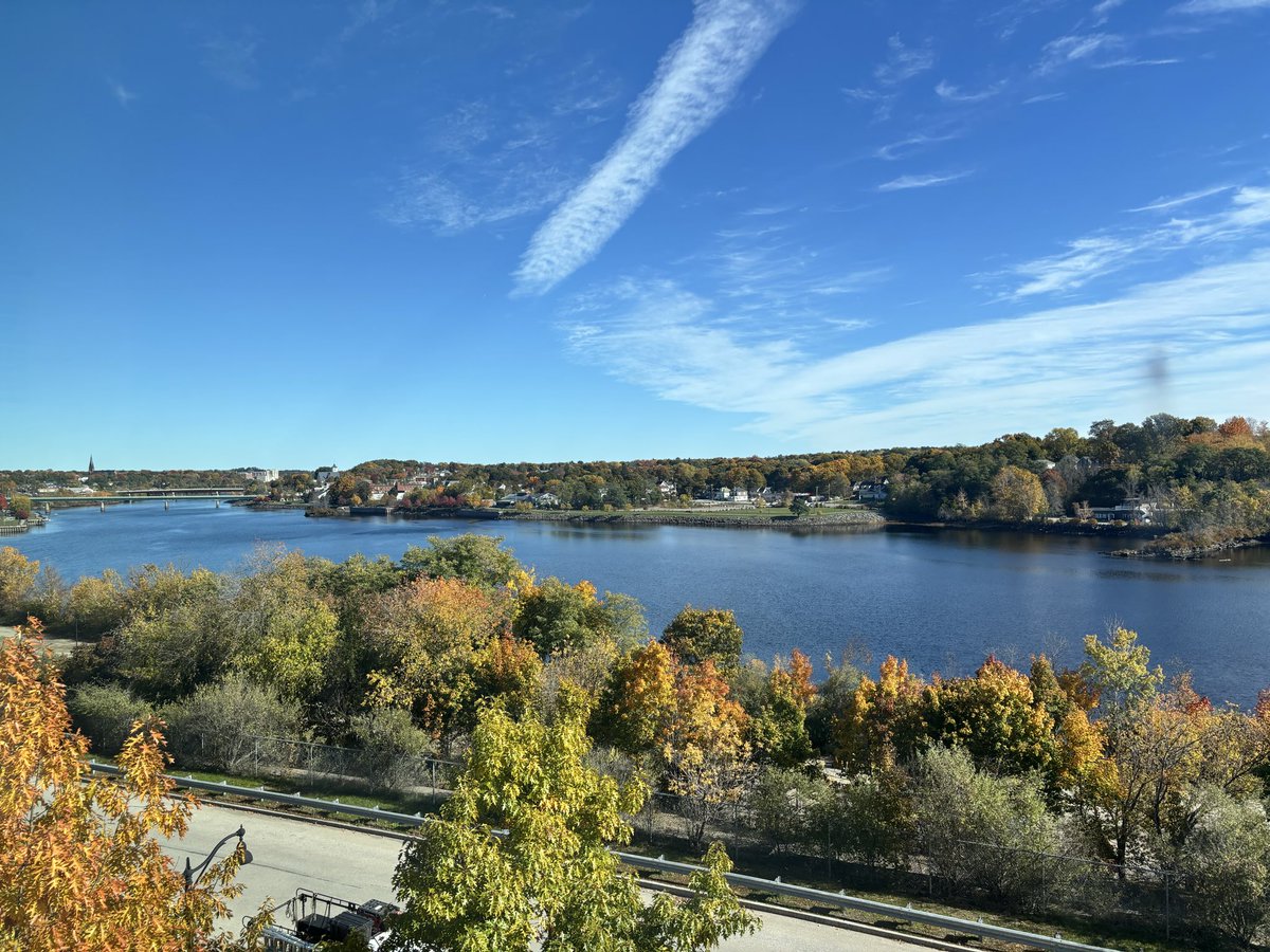 BlueBoxDave's tweet photo. Maine is very pretty. https://t.co/gb3S5Ax7kj
