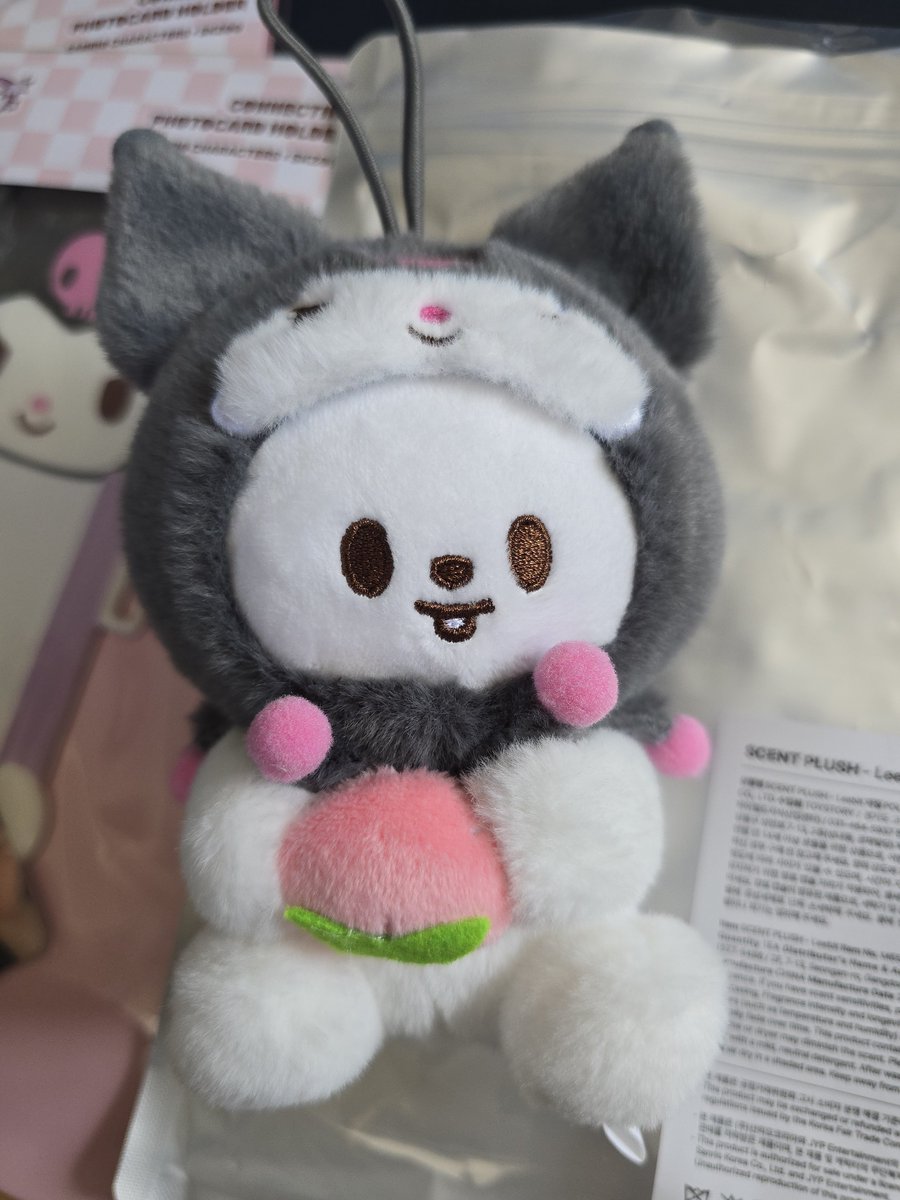 skz_minomino's tweet photo. 산리오!!!!!!!
포카도 넘 귀엽고 ㅋㅋㅋㅋㅋ 넘 귀엽자나 ㅠㅠㅠ https://t.co/O4MxAr0zAl