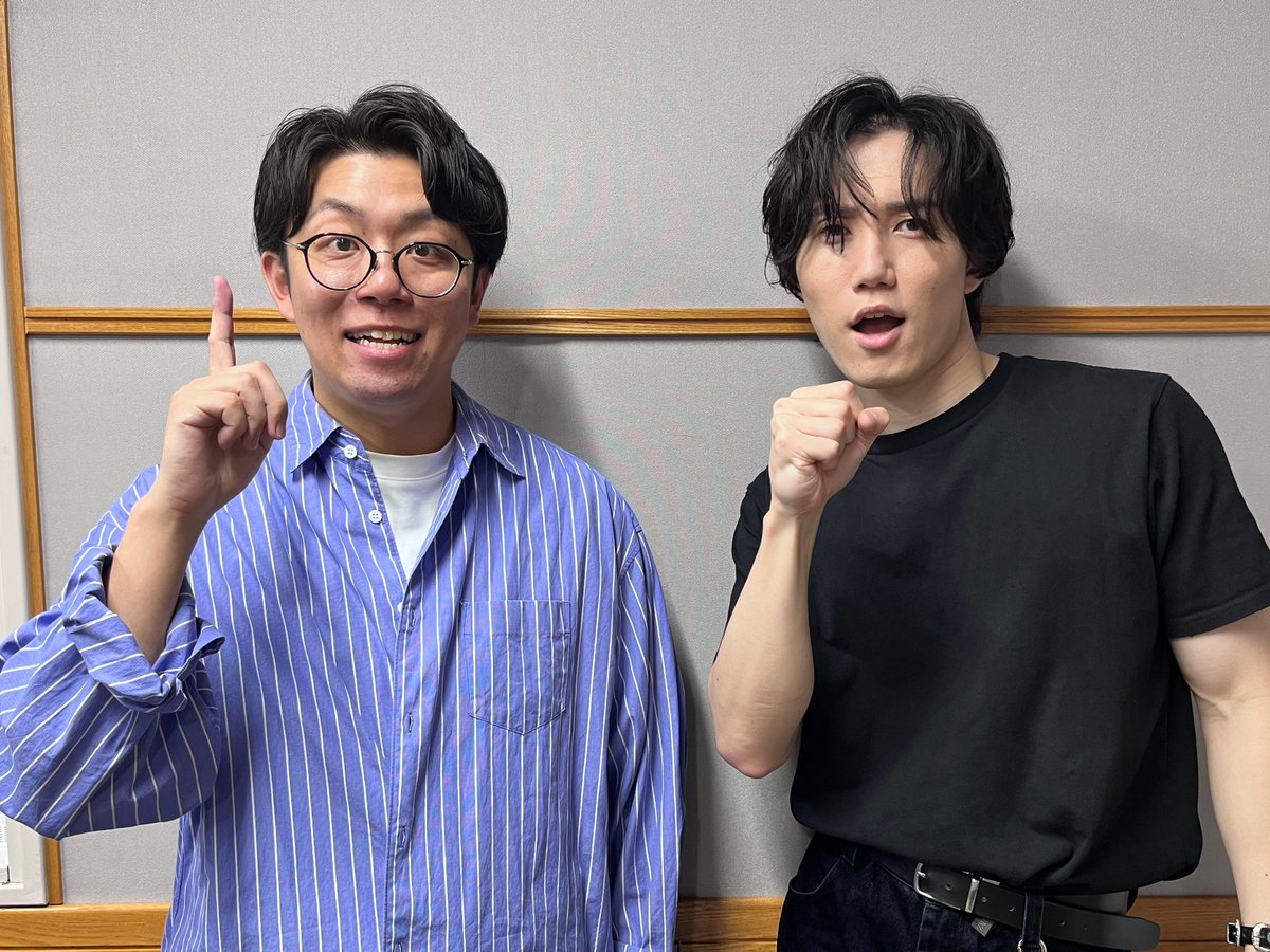 moukiteru's tweet photo. ヤスの英語は上達するのか…？🤔

シャタおろ案件やふつおたはこちら✉
https://t.co/hPzlksUCzR

#ナイチンゲールダンス #もうきて https://t.co/sEHUUmyHwO