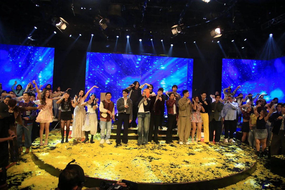 momshiedivine's tweet photo. HOT TAKE

Just watched It's Showtime's Music Fest opening production and guys?? Ang gaganda ng kanta. Puro Gen Z OPM hitmakers pa yung nag performed.

It made me think... bakit wala tayong weekly music show like sa Korea? Yung dedicated talaga sa OPM/Ppop. With stages, interviews, charts.

We have the artists. We have the audience. We just need to invest in them. OPM is not a segment. It should be THE main show. 

@vicegandako