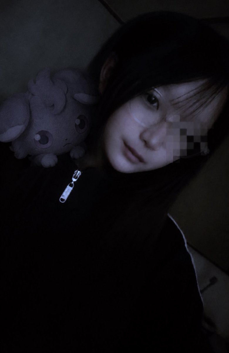 1enzx__'s tweet photo. 세이의 포켓몬 최애는 냐스퍼!!!
프사랑 정말 안 어울리고 막 그러내 프사도
냐스퍼로 바꾸어야하는거뉘? https://t.co/YQdJXYuBL6