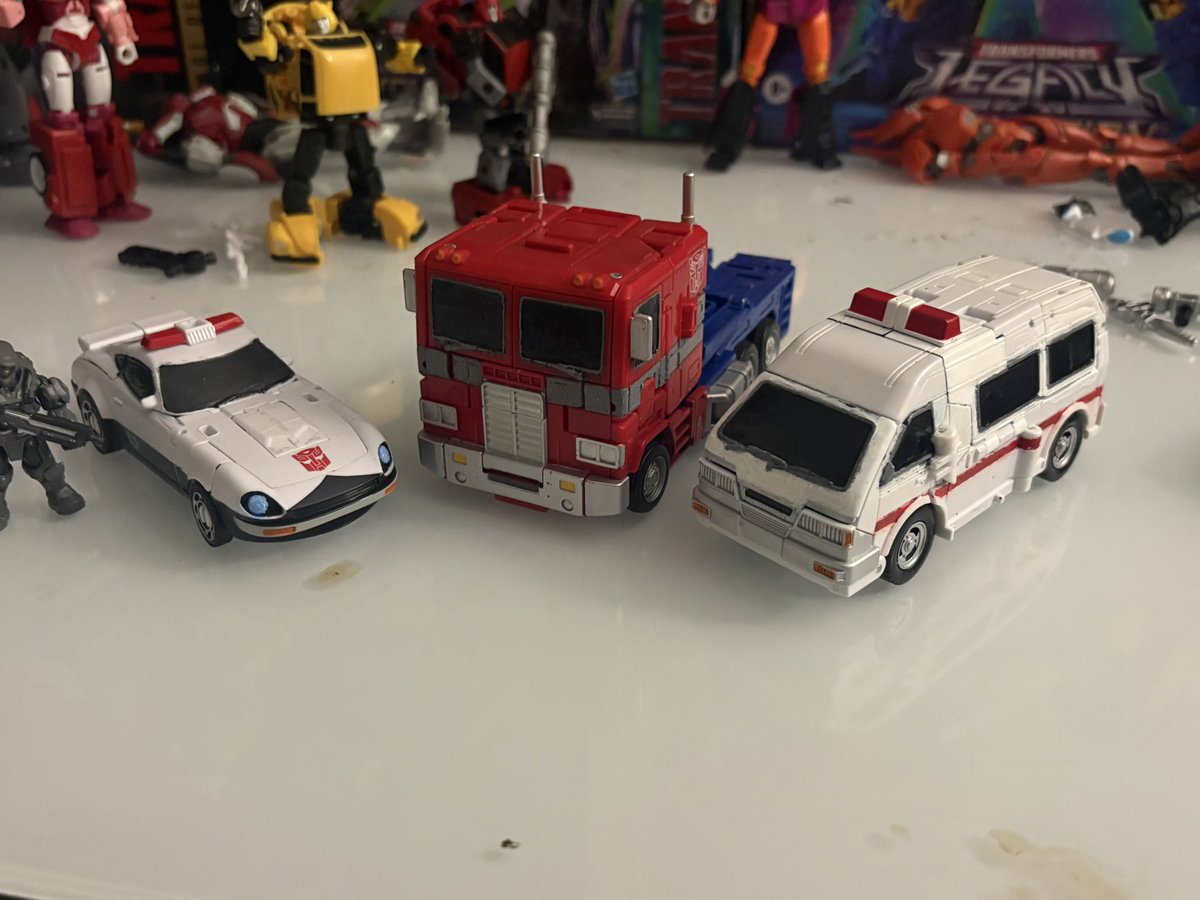 Kairito10's tweet photo. I’ve been getting into customizing lately. They’re not particularly the cleanest, but I think I did all right https://t.co/uPtpG8kTLf