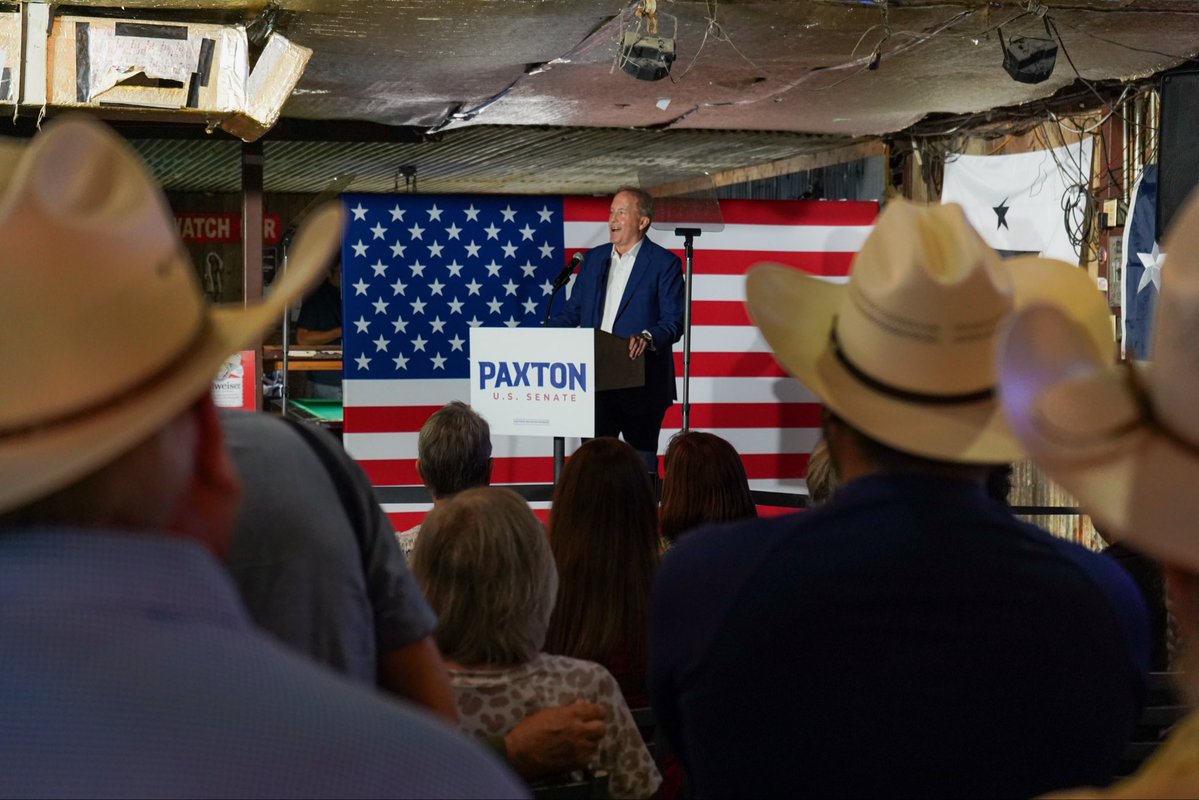 KenPaxtonTX's tweet photo. Day 3 of early voting kicked off in Victoria! 🇺🇸

These patriots are fired up to put Texas First. We WILL win this race, but I need your help.

Vote early and bring 3 friends with you. https://t.co/MpdbvErJOg